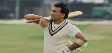 Sunil Gavaskar Switched Hands To Save India From Certain Defeat
