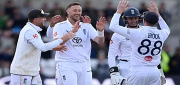 England Seal 1-0 Lead With Dominant Innings Victory Over Pakistan