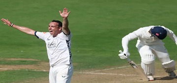 Kyle Abbott Extends Hampshire Contract Through 2027 Season