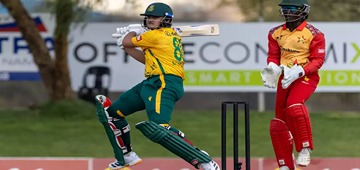 Lhuan-dre Pretorius Stars As South Africa Ease To Comfortable Victory